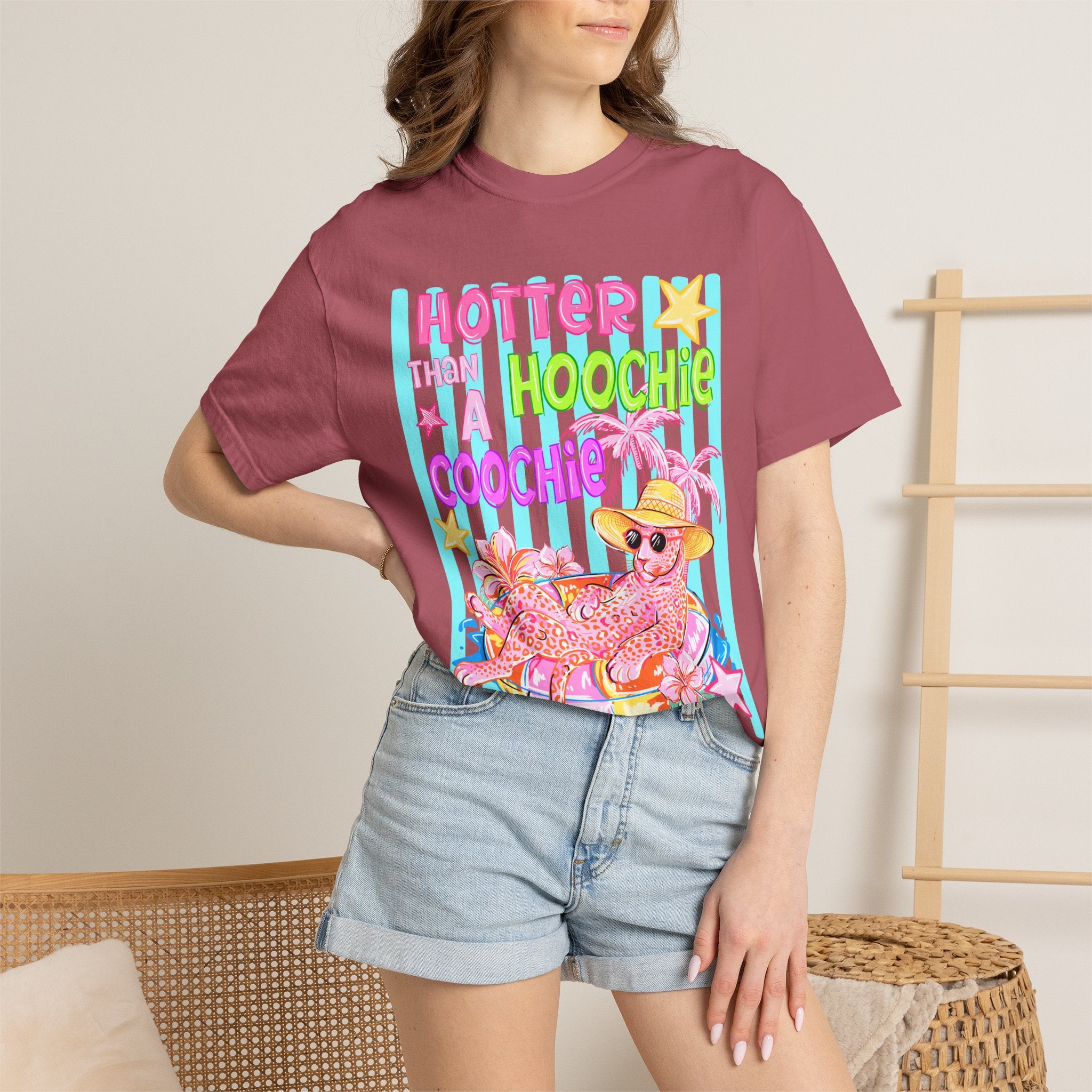 "Hotter Than a Hoochie Coochie" Retro Beach Tee