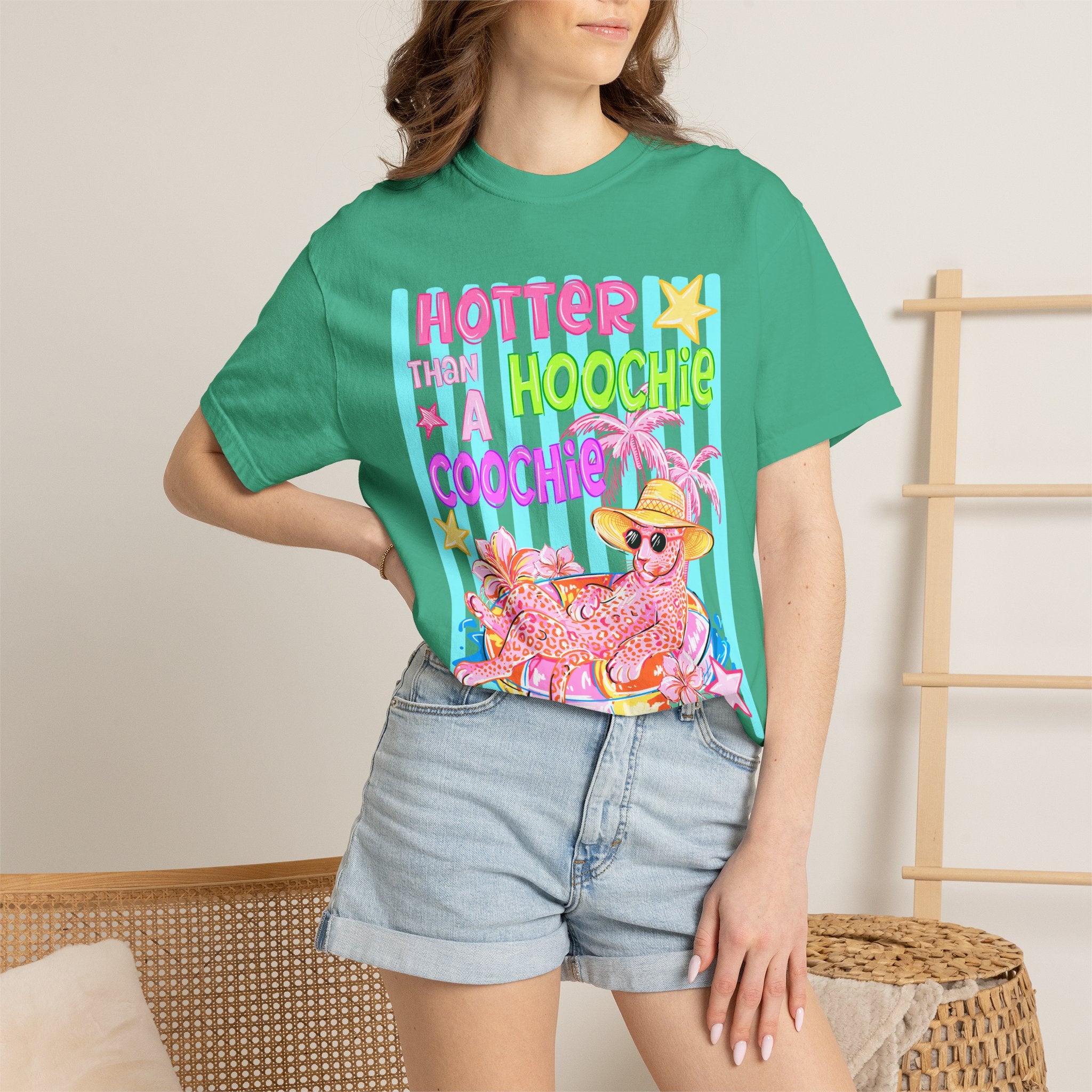 "Hotter Than a Hoochie Coochie" Retro Beach Tee