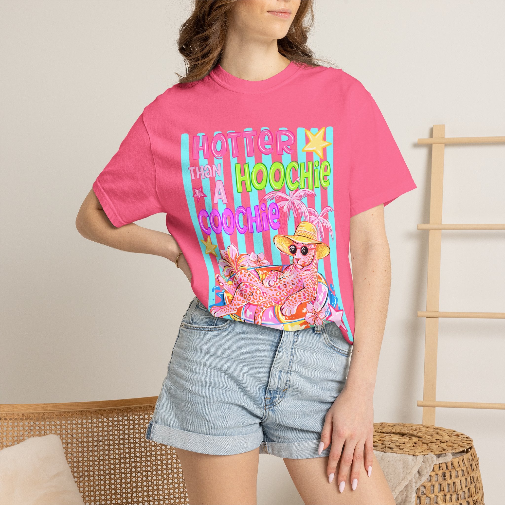 "Hotter Than a Hoochie Coochie" Retro Beach Tee