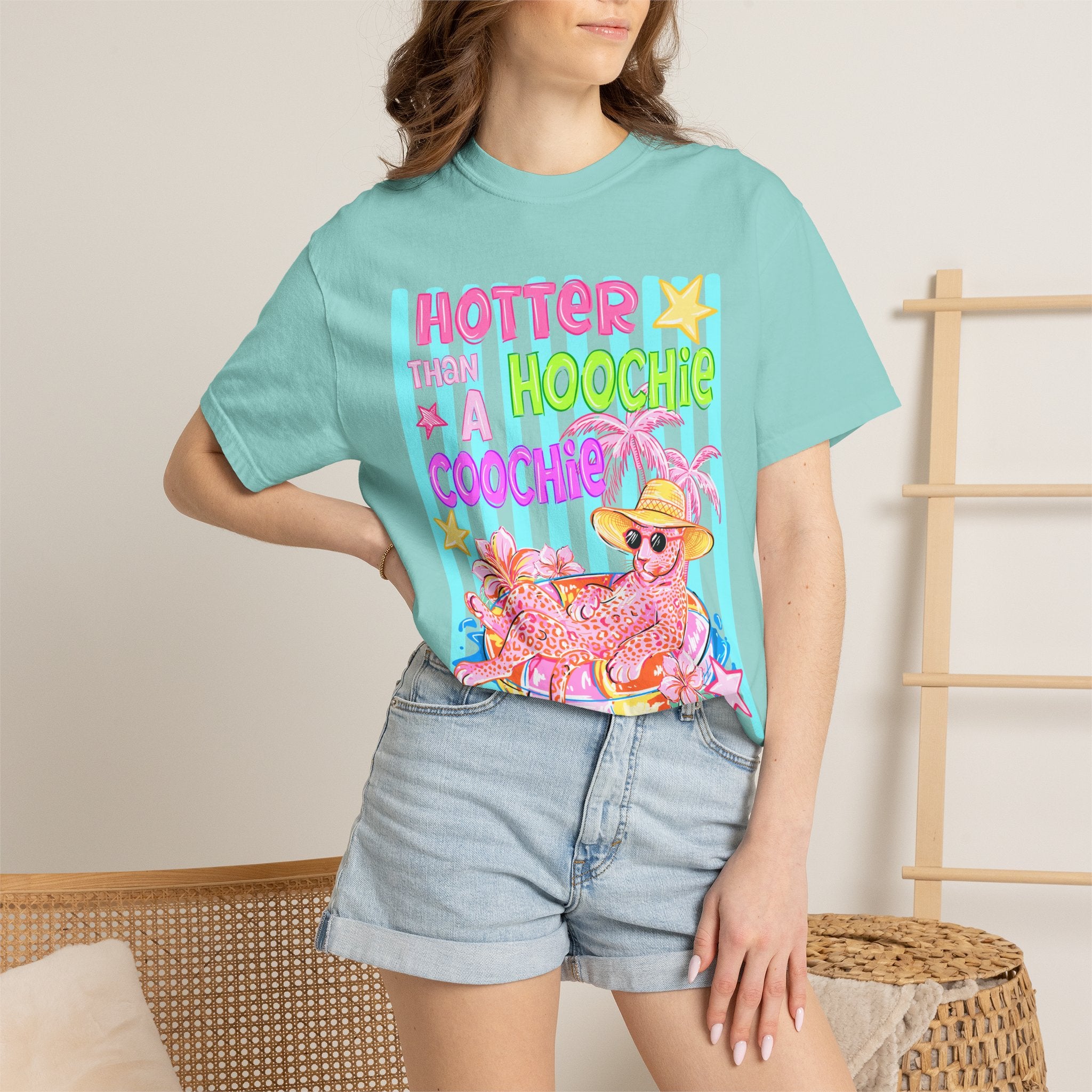 "Hotter Than a Hoochie Coochie" Retro Beach Tee