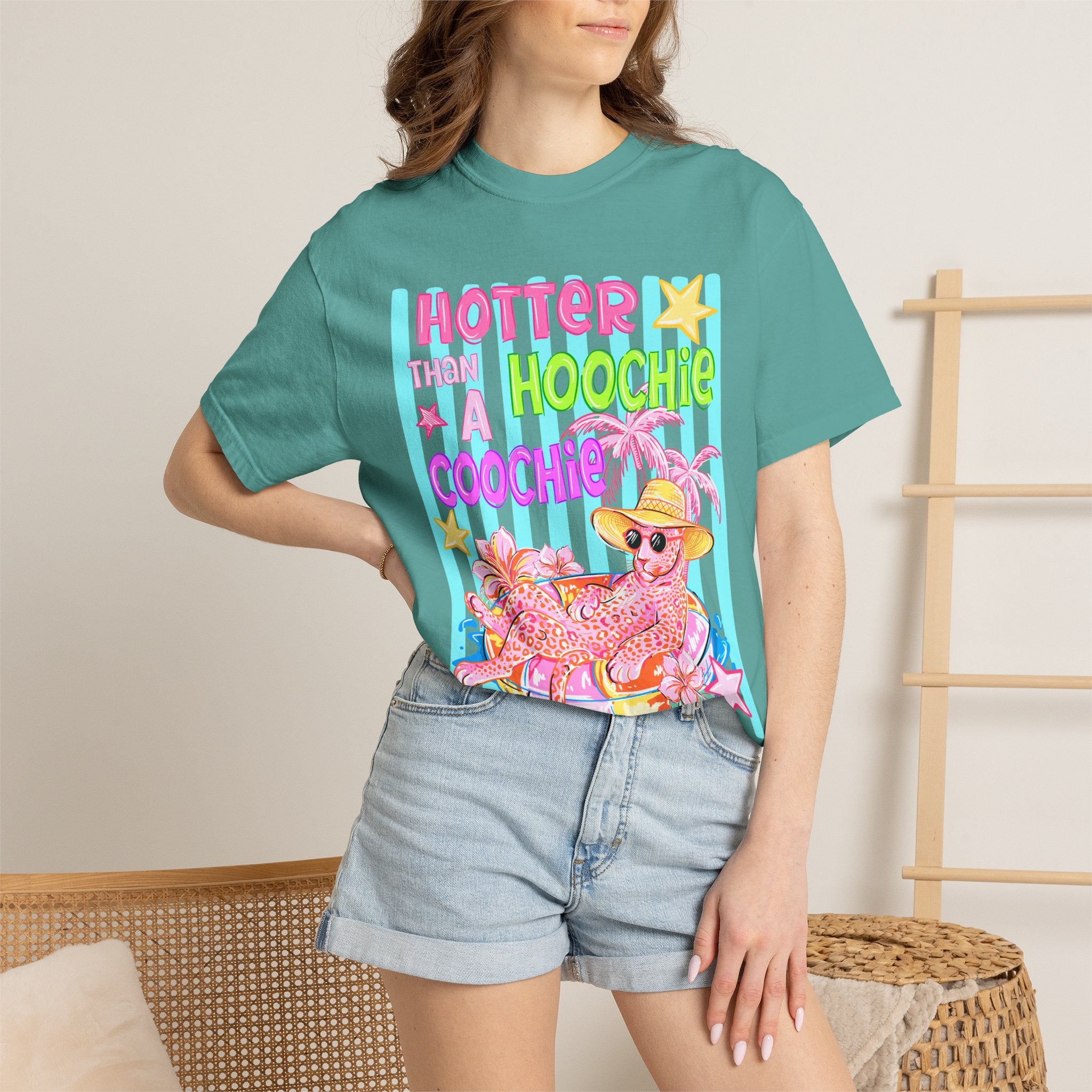 "Hotter Than a Hoochie Coochie" Retro Beach Tee