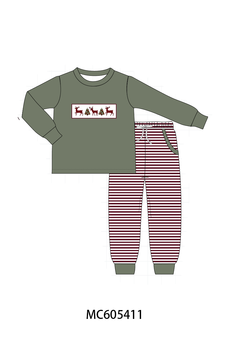 Maroon tree reindeer embroidery collection (ETA-MID/LATE NOVEMBER)